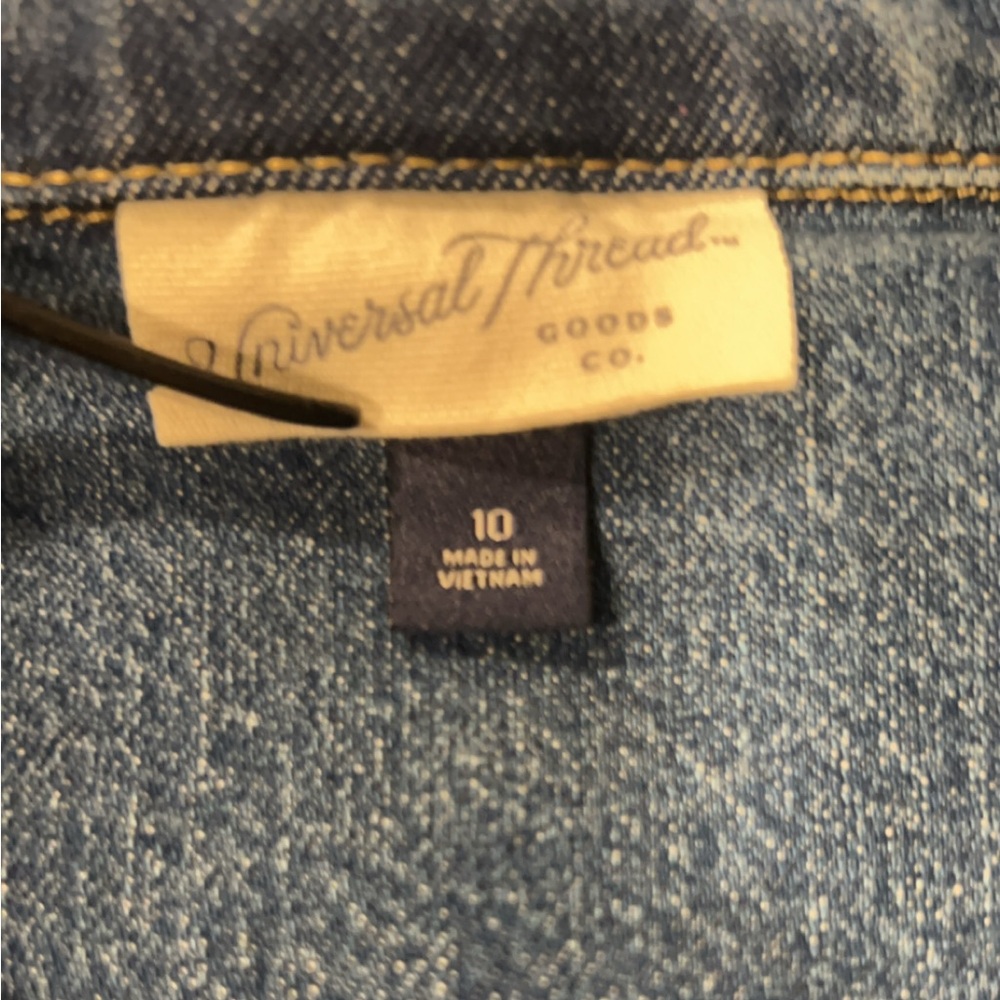 CLOSET CLEAN OUT! Universal Thread Denim Jumpsuit Size L (Size 10) - Picture 6 of 6